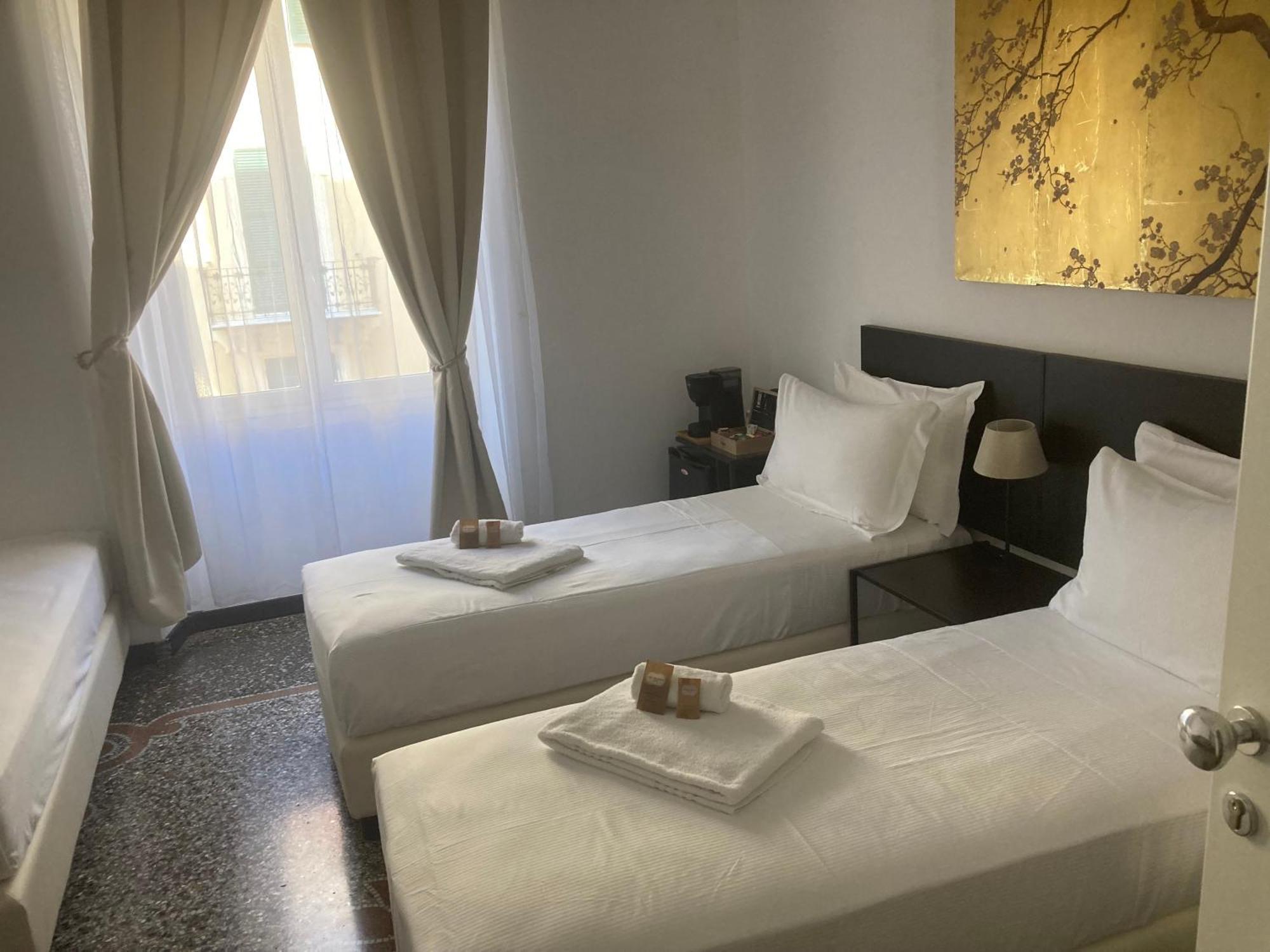 Brignole Rooms Genoa Ngoại thất bức ảnh