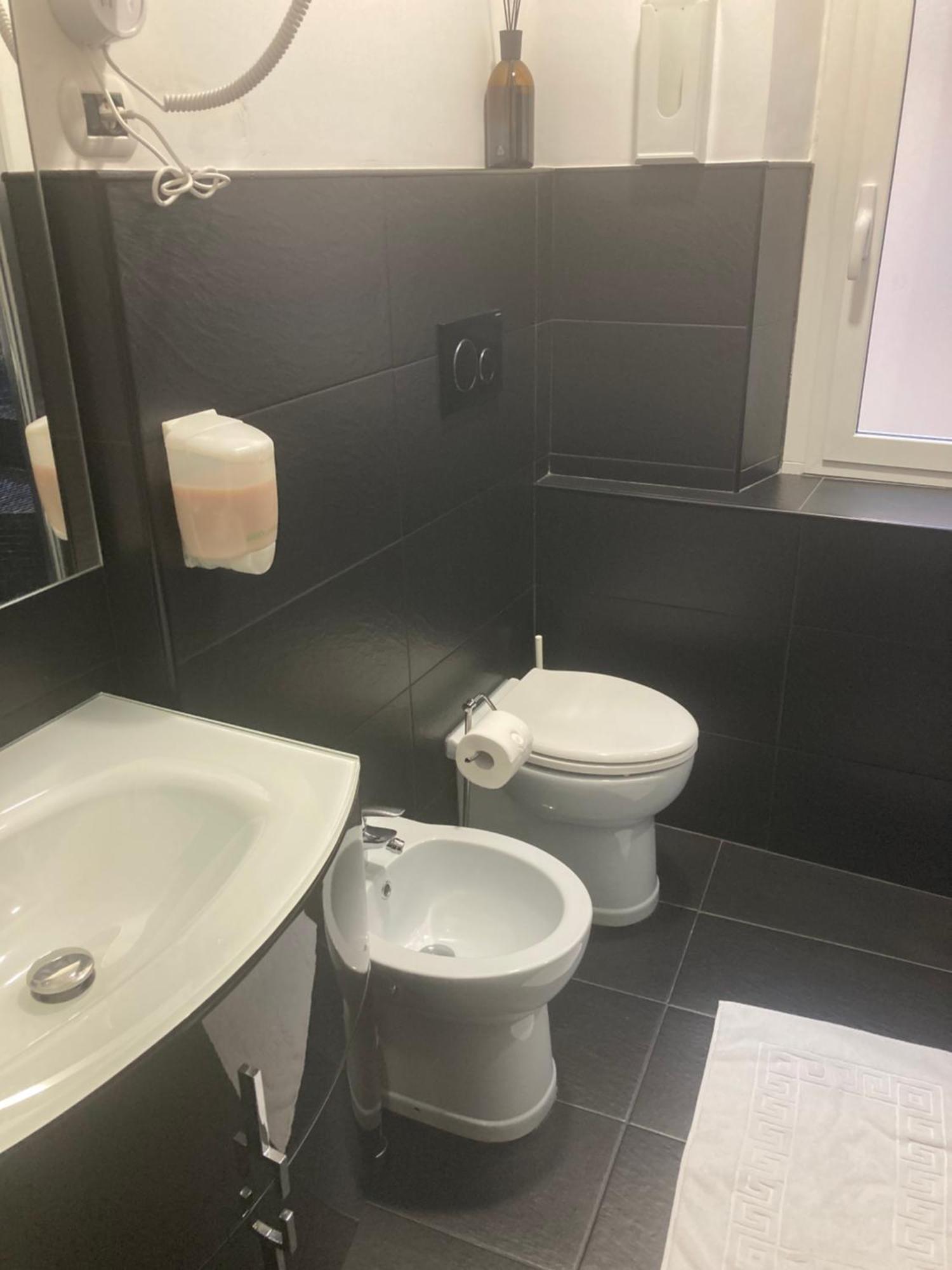 Brignole Rooms Genoa Ngoại thất bức ảnh